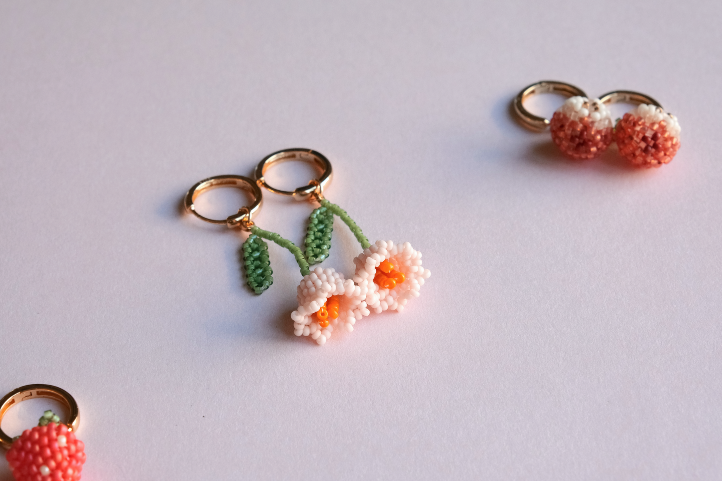 Tulips beaded earrings