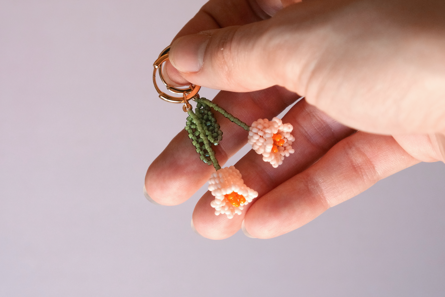 Tulips beaded earrings